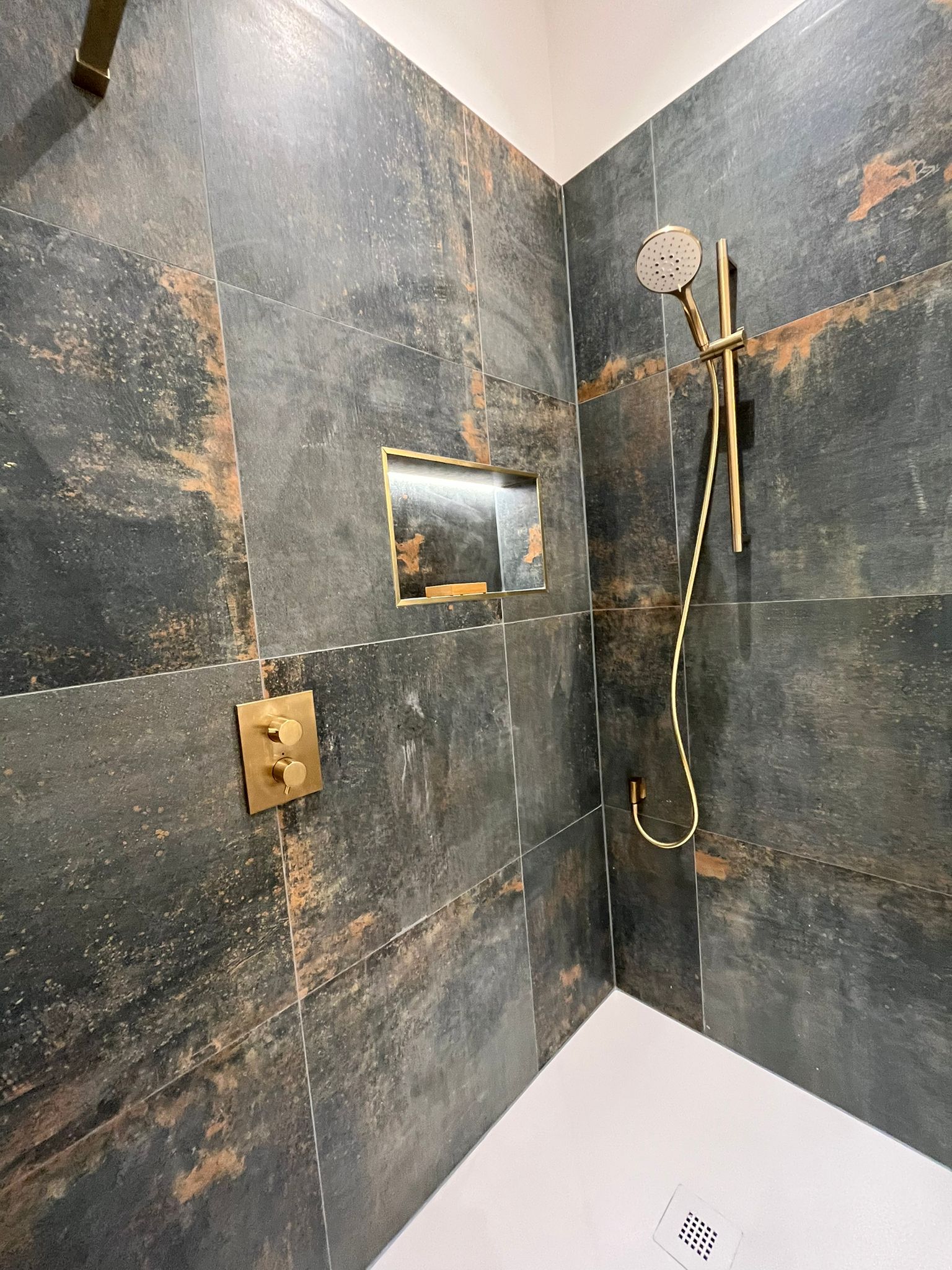 WhatsApp Image 2022-12-17 at 16.06.08 (4)